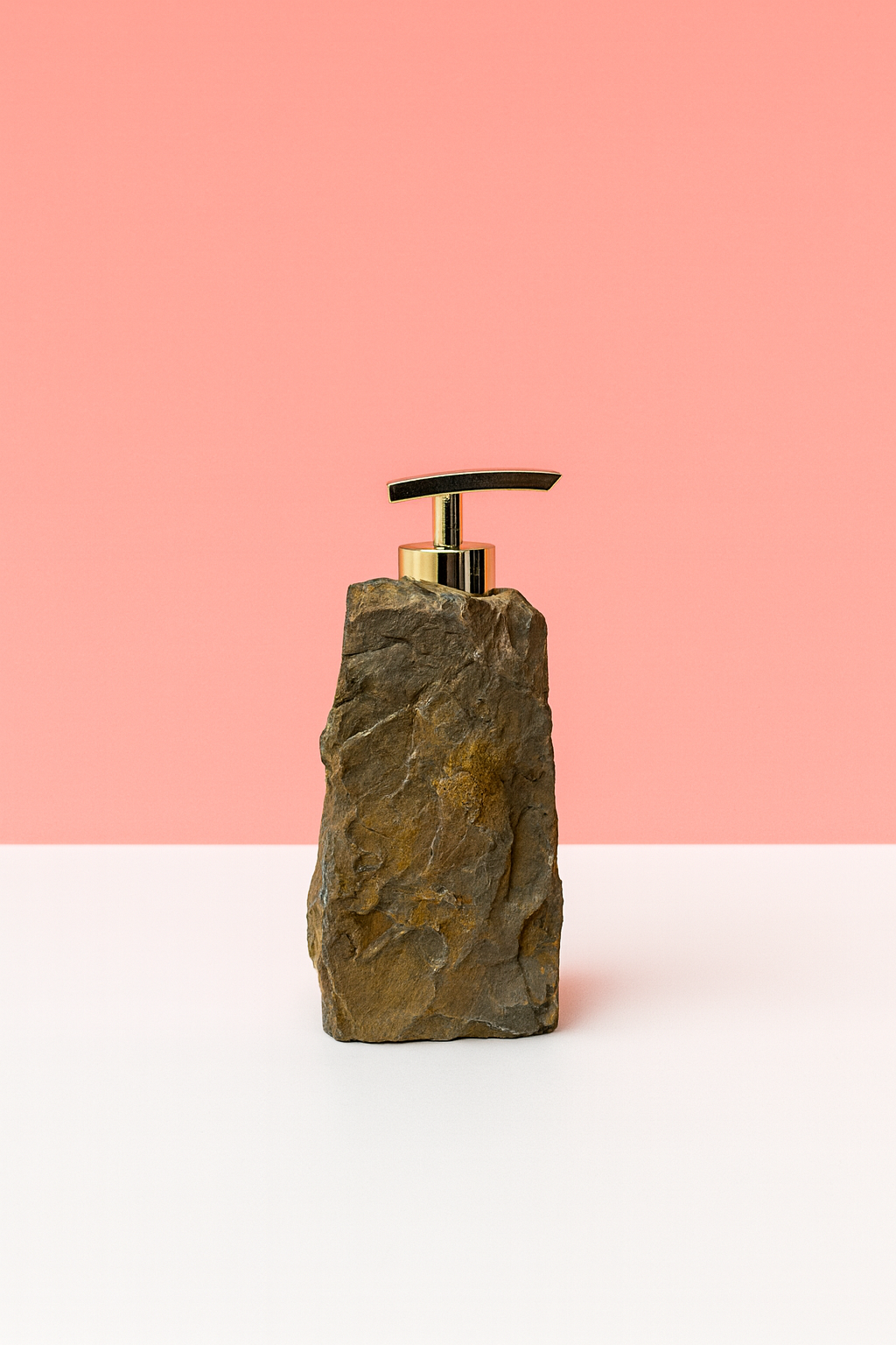 Tijgeroog zeep dispenser